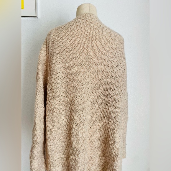 Vintage Tan Cream HandKnitted Cardigan Sweater Duster - Picture 10 of 11